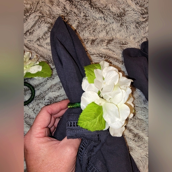 Cloth napkins with rings - Picture 2 of 8